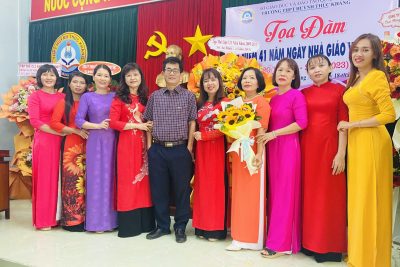 Trường THPT Huỳnh Thúc Kháng tổ chức Lễ kỉ niệm ngày Nhà giáo Việt Nam 20 – 11