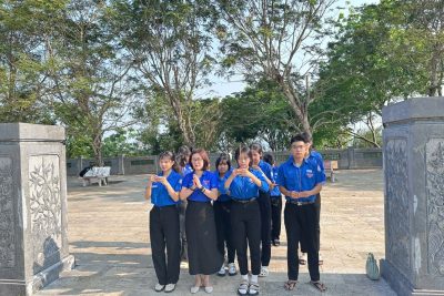 HOẠT ĐỘNG DÂNG HƯƠNG TƯỞNG NIỆM 79 NĂM NGÀY MẤT CỤ HUỲNH THÚC KHÁNG (21/4/1947-21/4/2026)